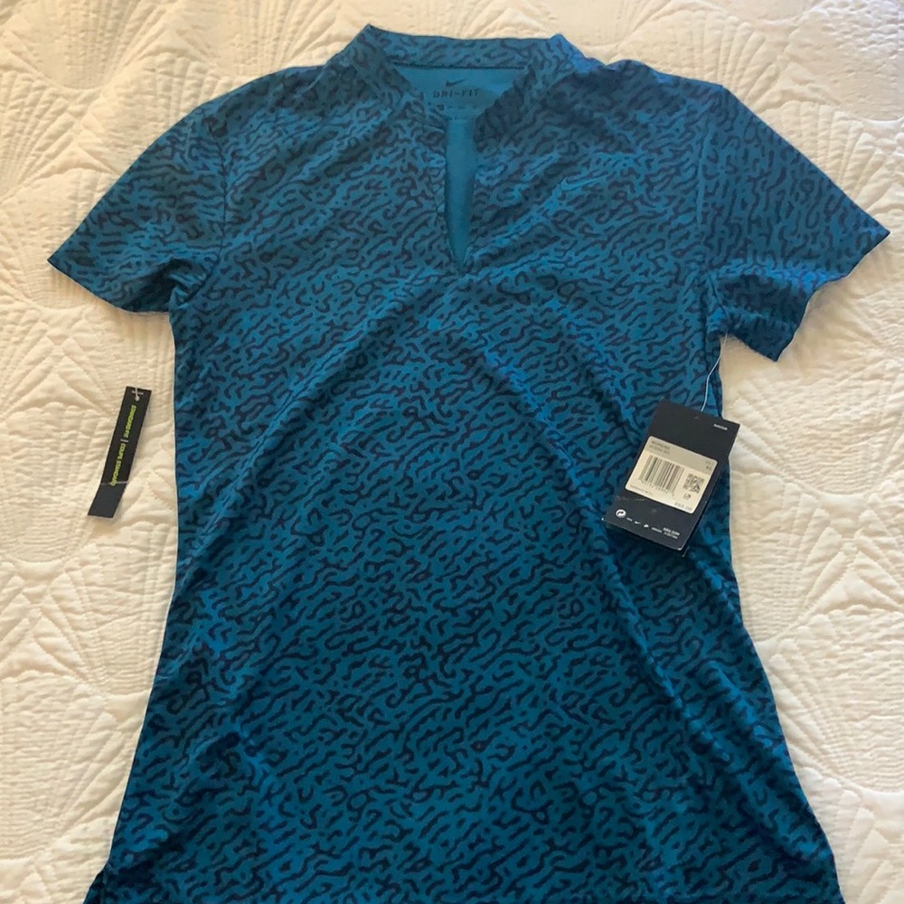 NWT NIKE DRI-FIT
